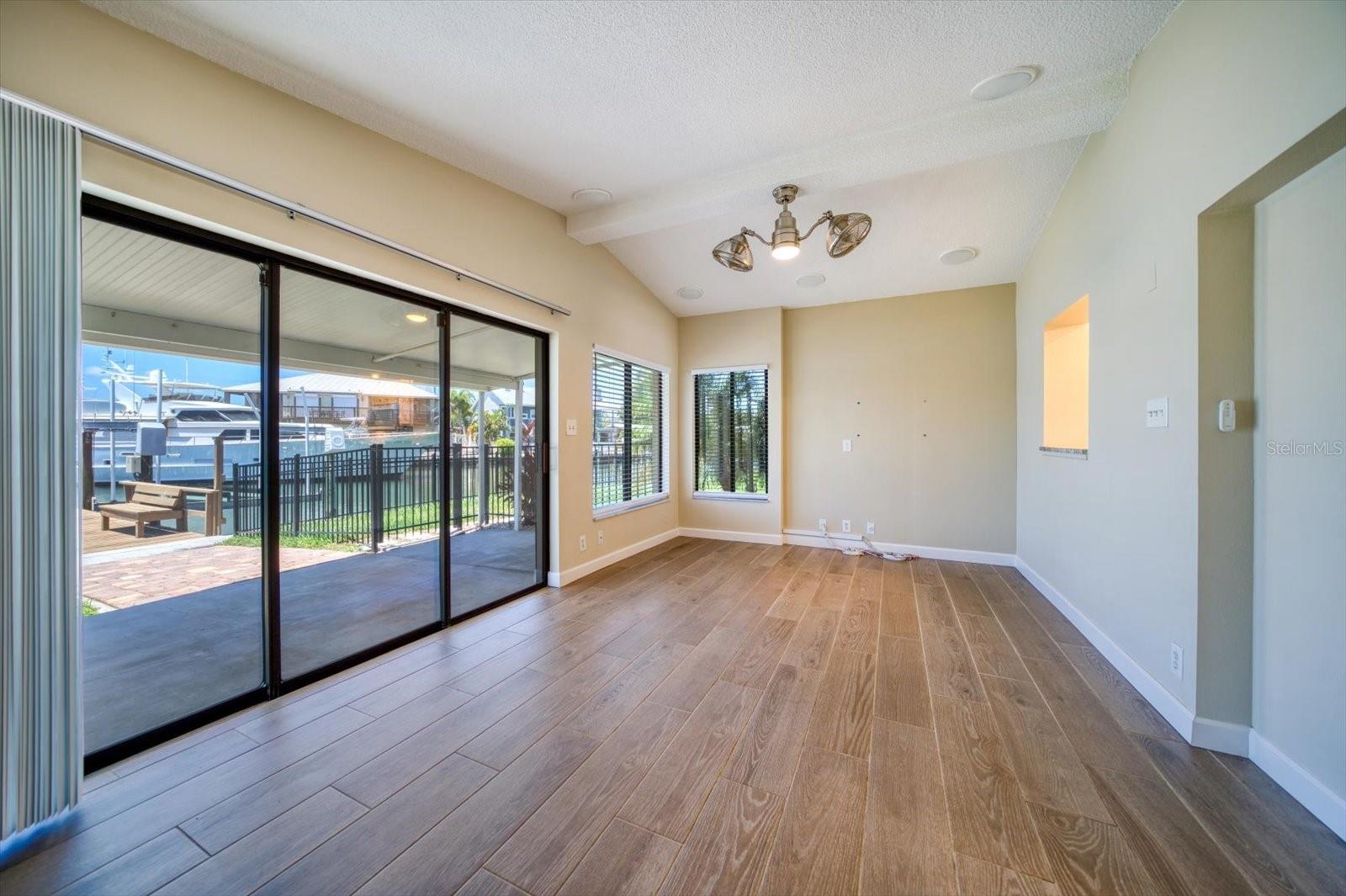17444 2ND ST E, REDINGTON SHORES, FL, 33708