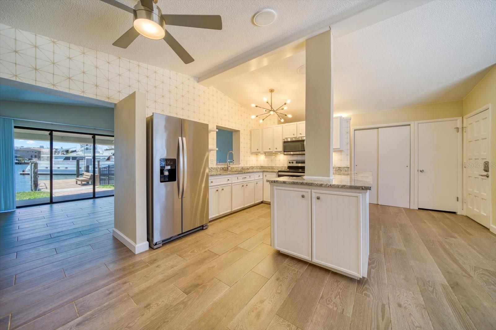 17444 2ND ST E, REDINGTON SHORES, FL, 33708