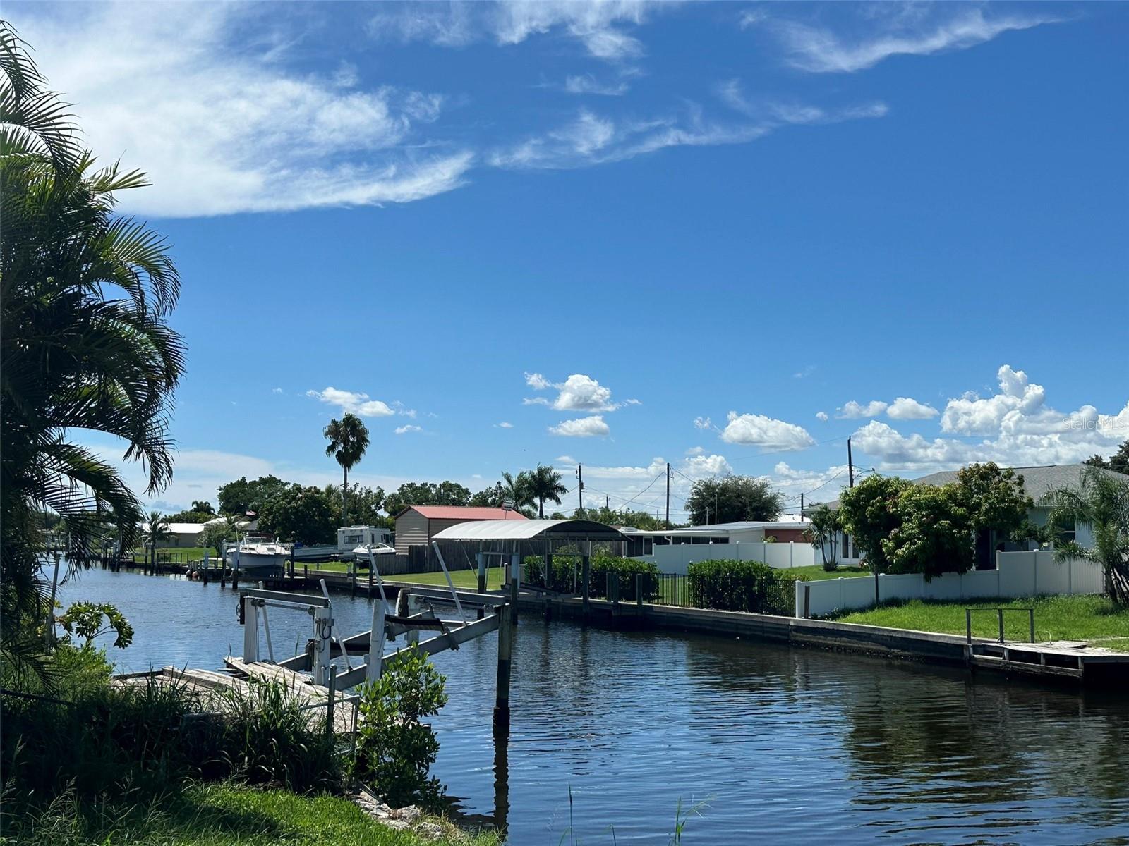 835 CONREID DR NE, PORT CHARLOTTE, FL, 33952