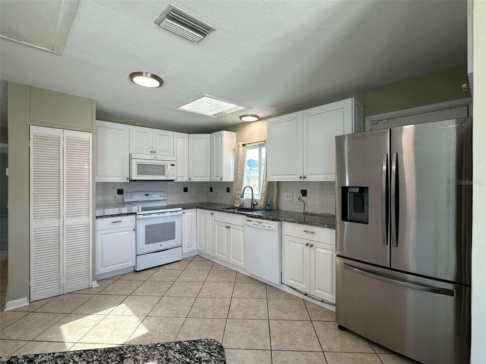 835 CONREID DR NE, PORT CHARLOTTE, FL, 33952