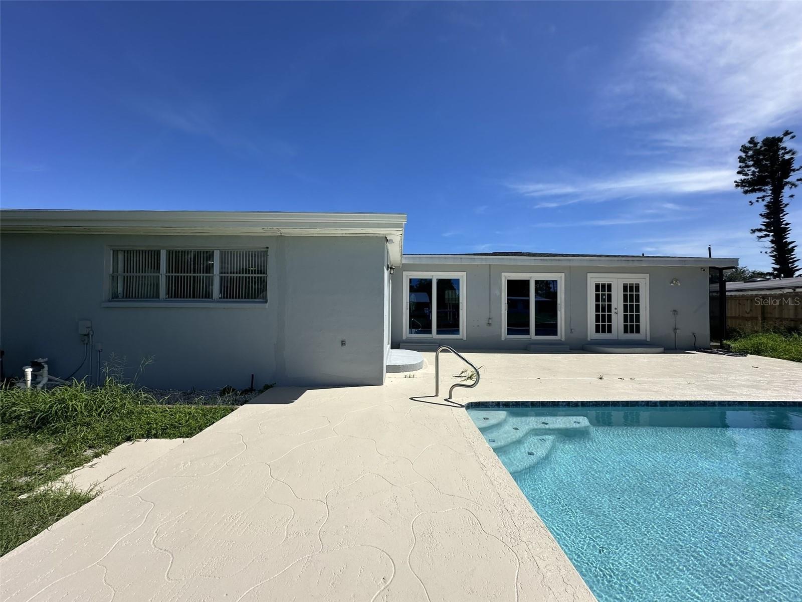 835 CONREID DR NE, PORT CHARLOTTE, FL, 33952