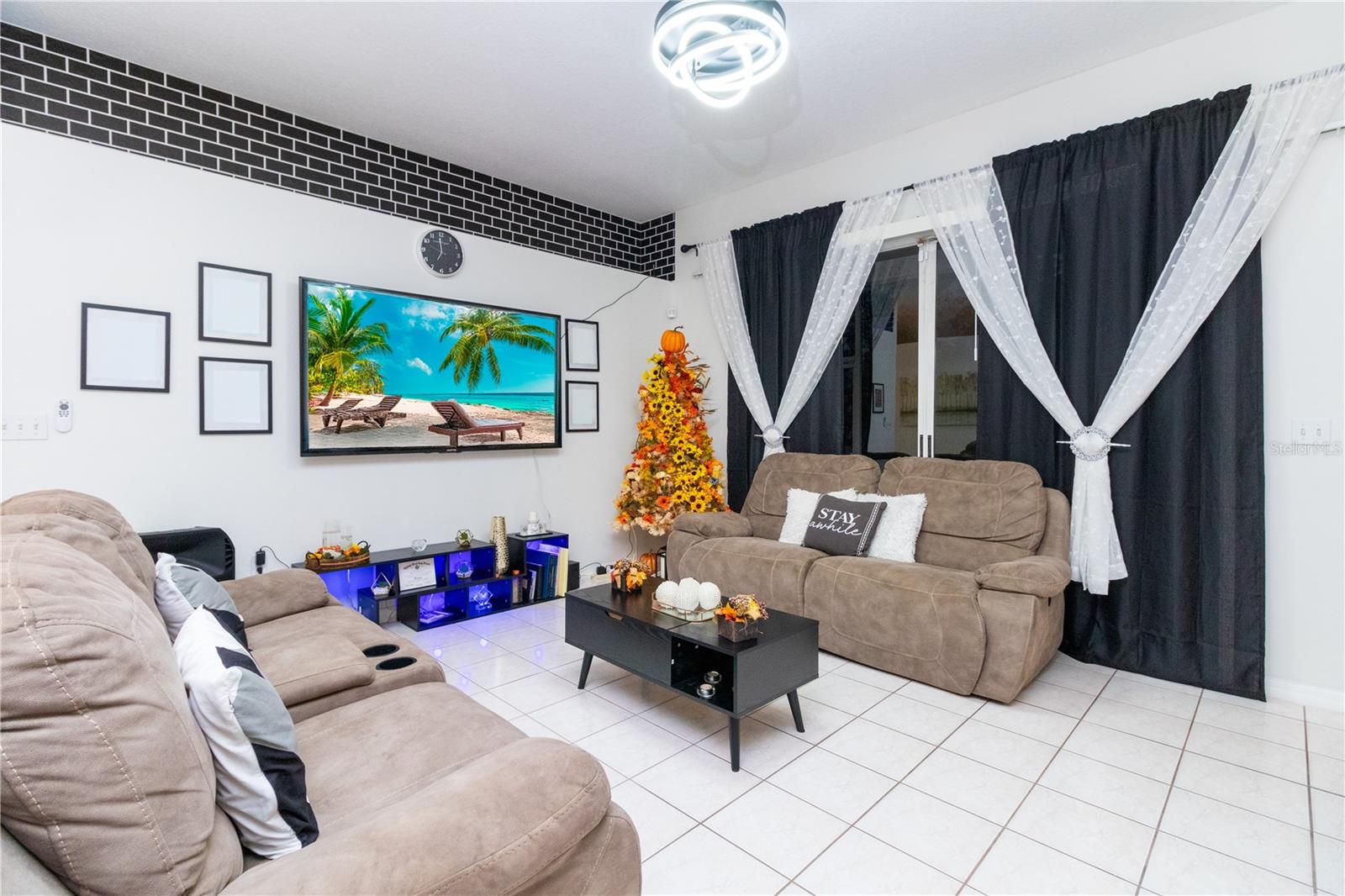 2835 MIDDLETON CIR, KISSIMMEE, FL, 34743