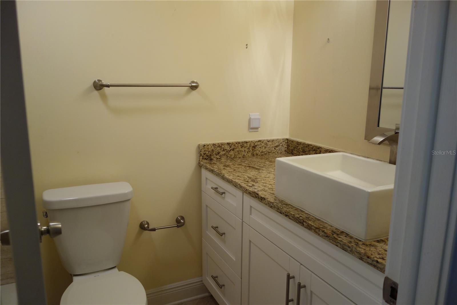 4108 PINELAKE LN #102, TAMPA, FL, 33618