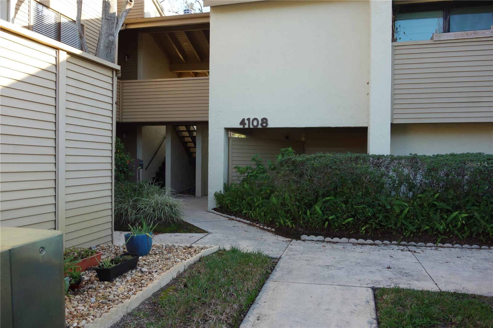 4108 PINELAKE LN #102, TAMPA, FL, 33618