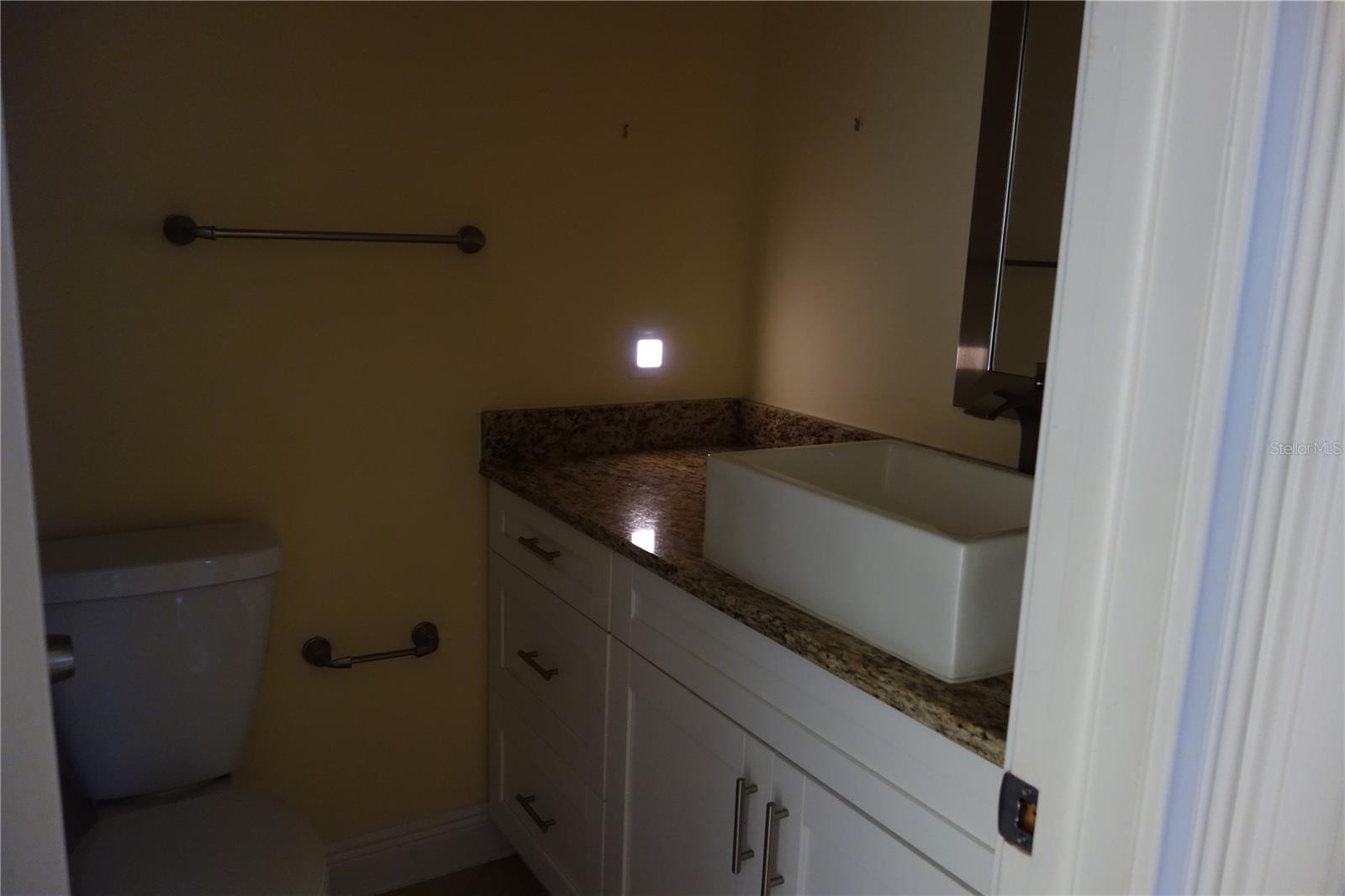 4108 PINELAKE LN #102, TAMPA, FL, 33618