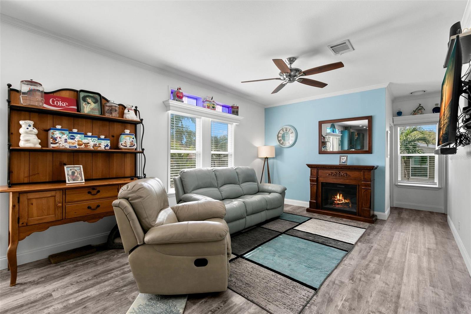 6901 AMERICANA DR NE #102, ST PETERSBURG, FL, 33702