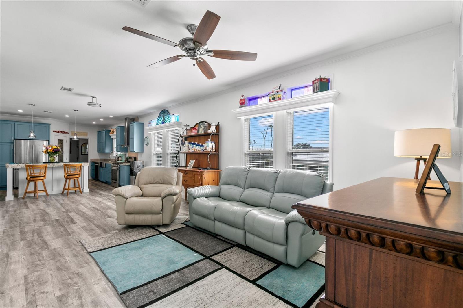 6901 AMERICANA DR NE #102, ST PETERSBURG, FL, 33702
