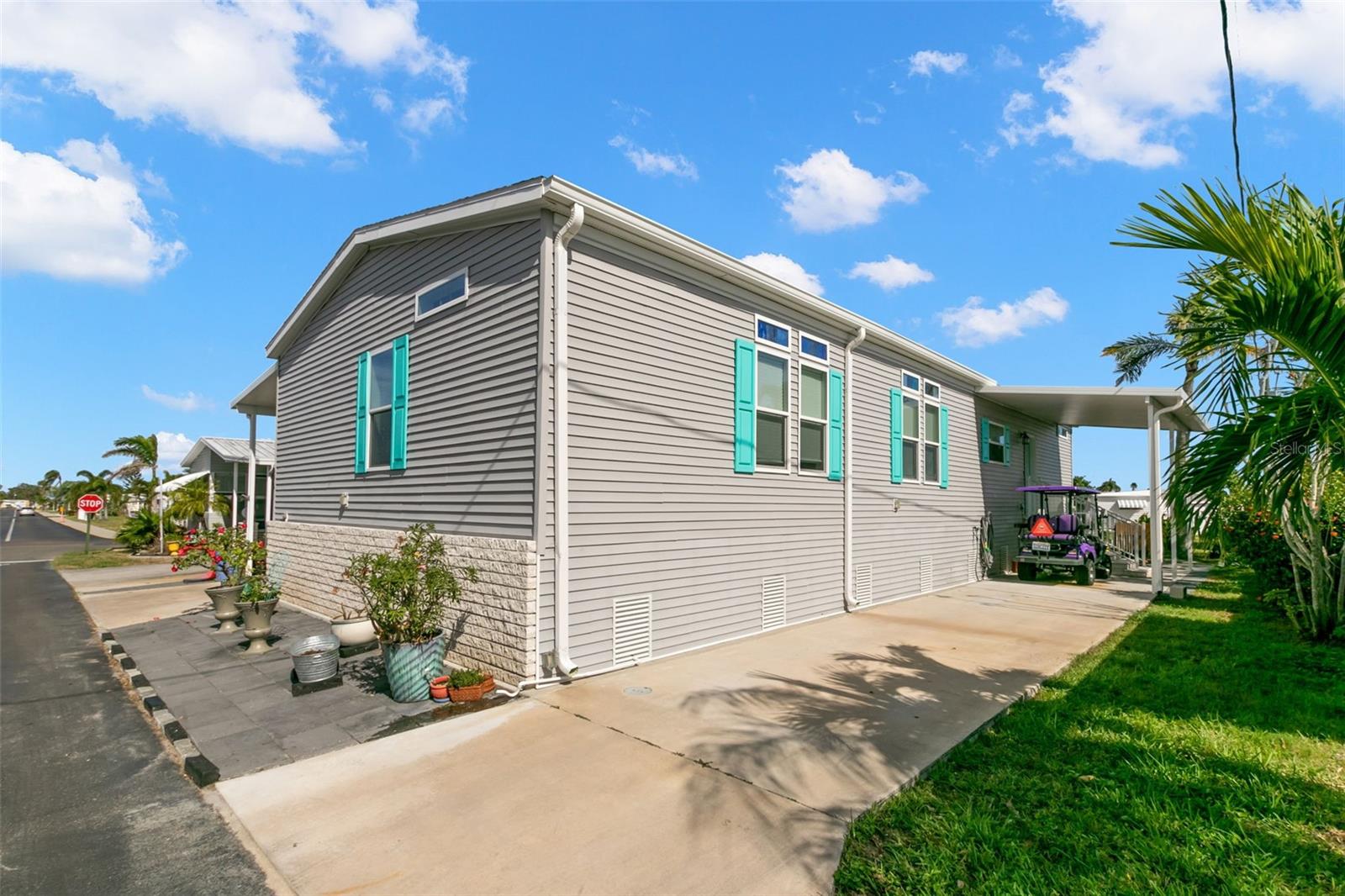 6901 AMERICANA DR NE #102, ST PETERSBURG, FL, 33702