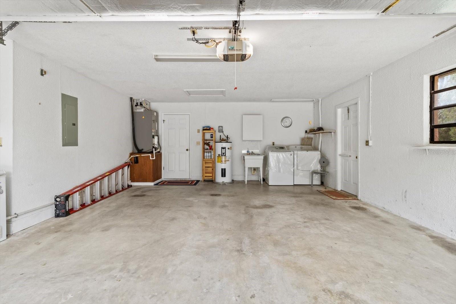 12355 S GLADIOLUS PT, FLORAL CITY, FL, 34436