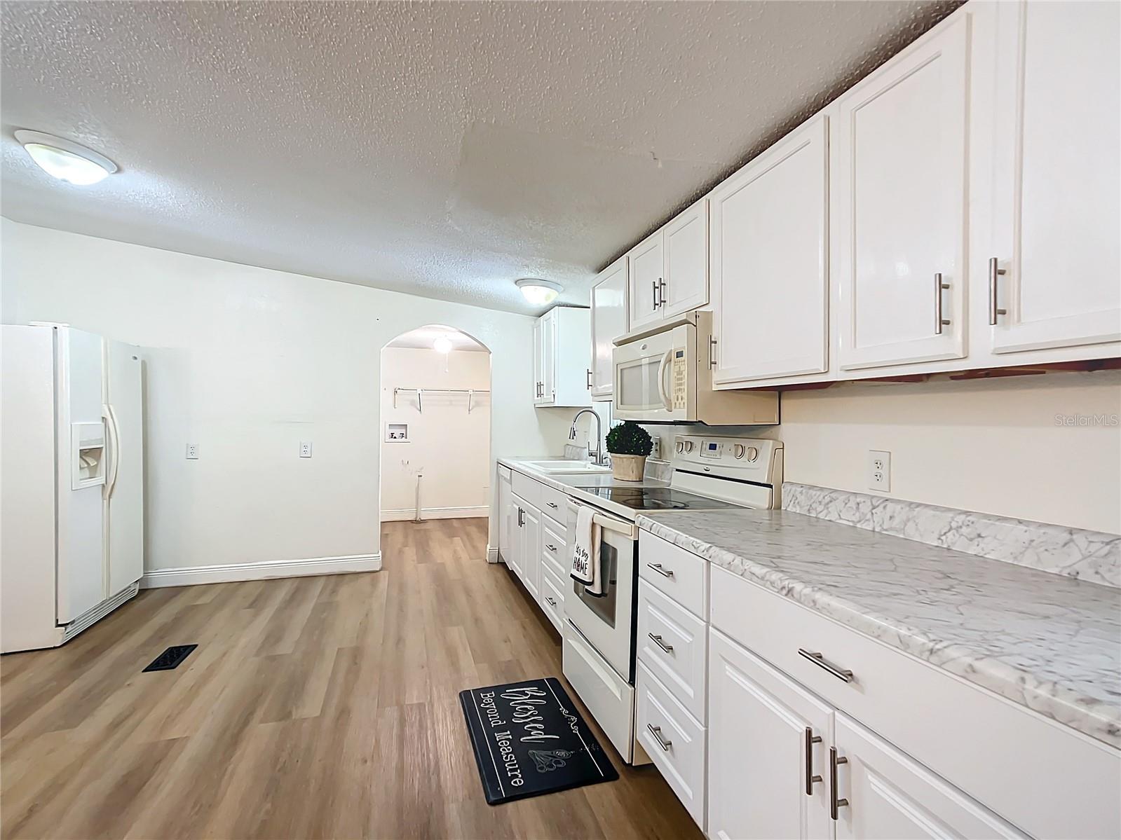 6820 NE 199TH STREET RD, CITRA, FL, 32113