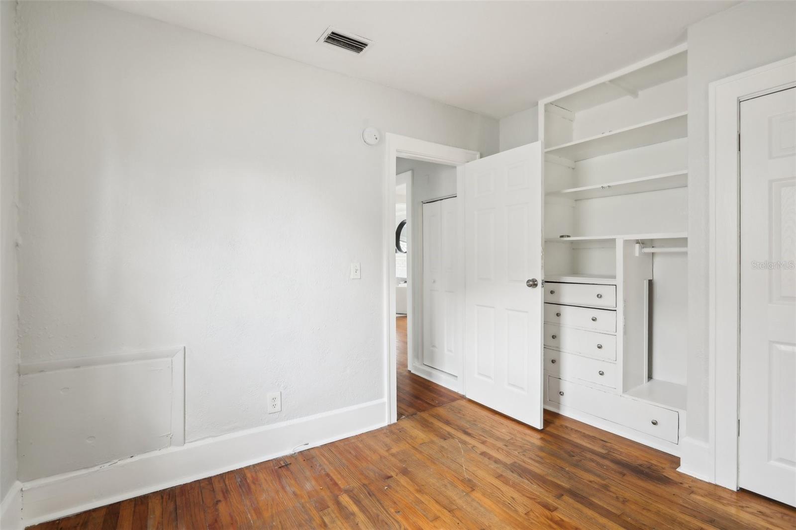 2015 3RD ST S, ST PETERSBURG, FL, 33705