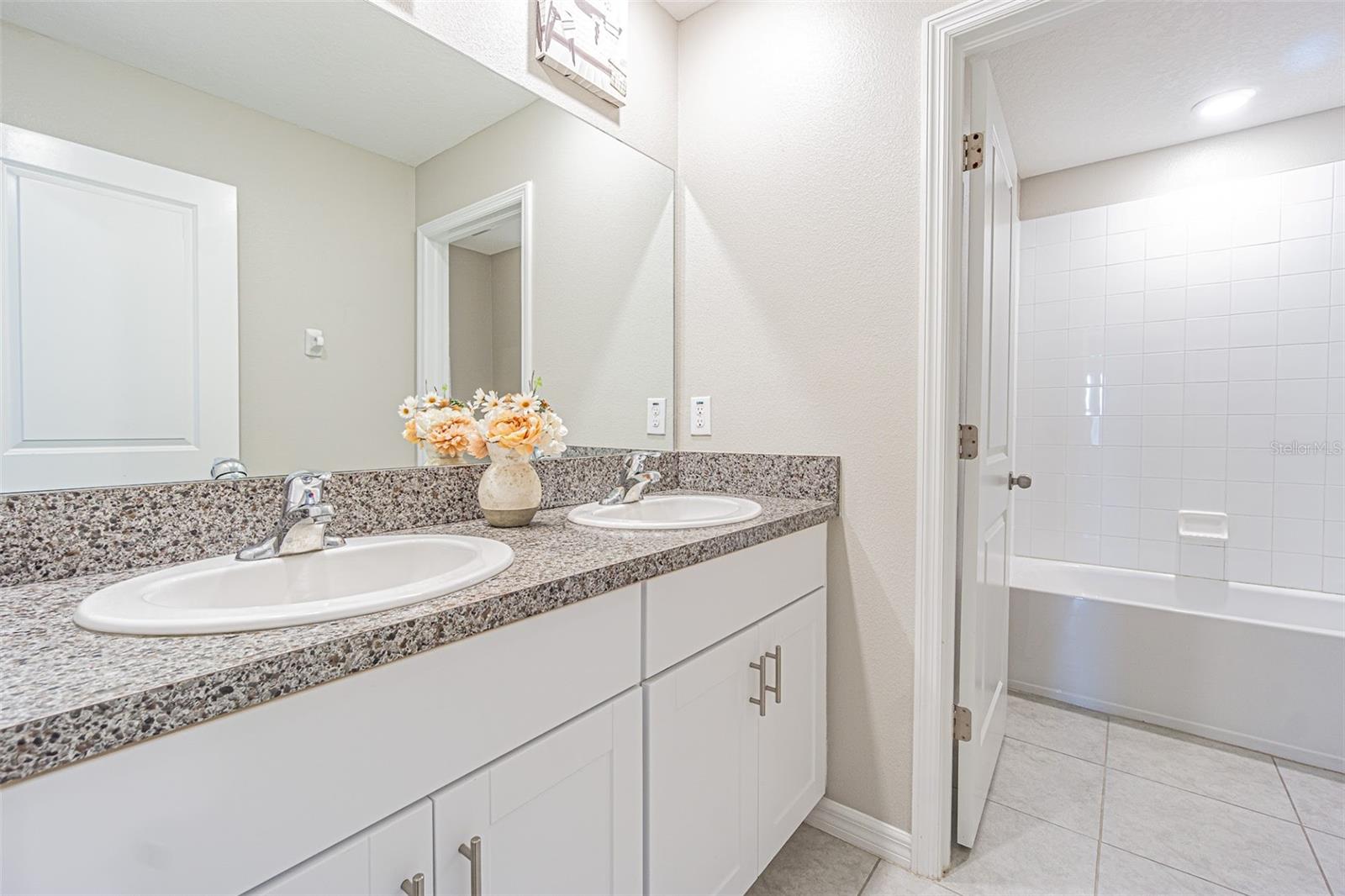 14333 BOUNDING HOMES ST, SUN CITY CENTER, FL, 33573
