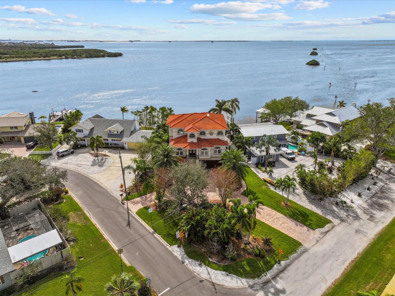 100 DRIFTWOOD DR W, PALM HARBOR, FL, 34683