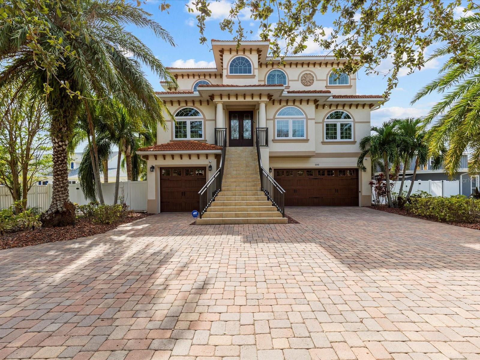 100 DRIFTWOOD DR W, PALM HARBOR, FL, 34683
