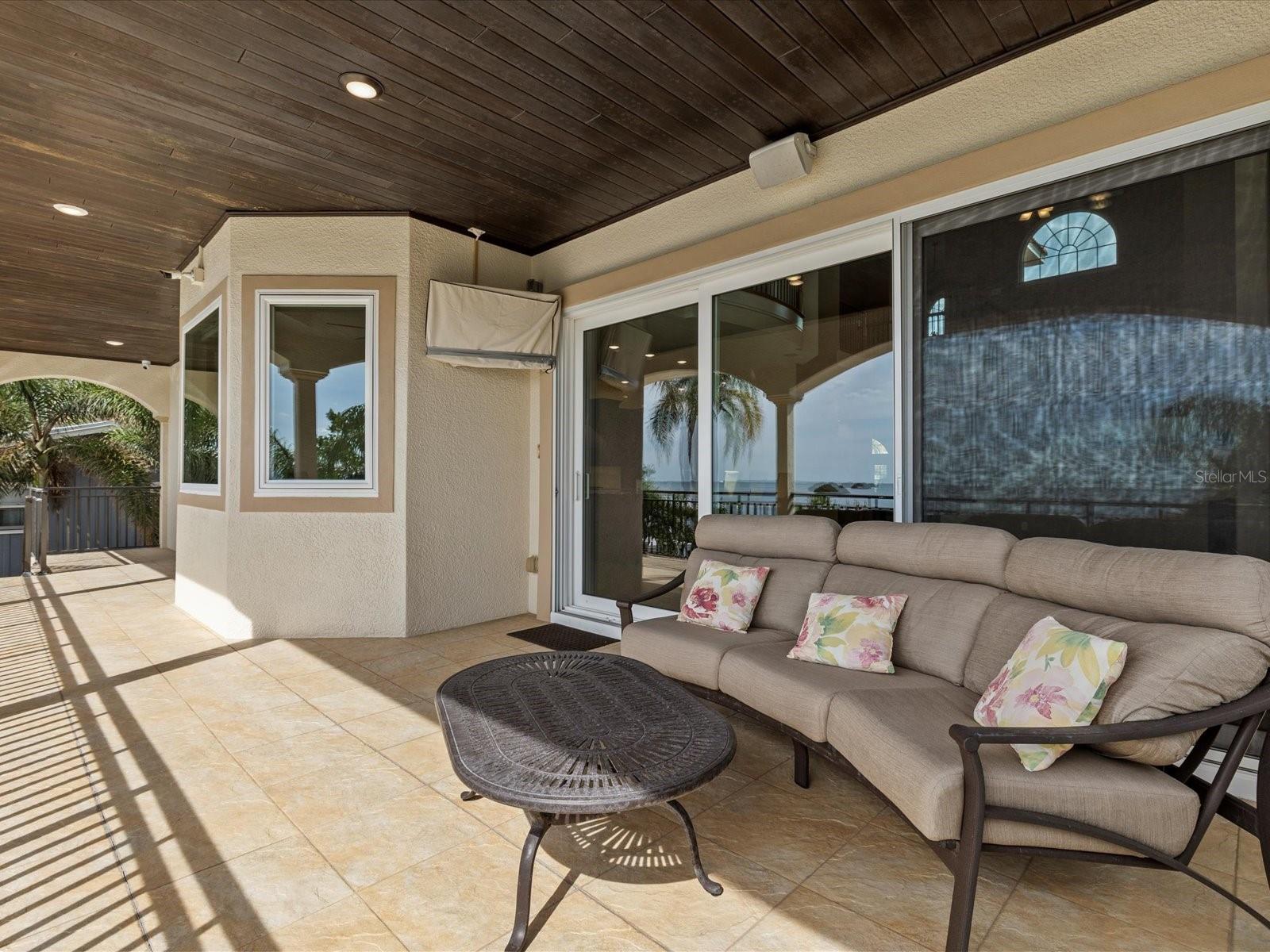 100 DRIFTWOOD DR W, PALM HARBOR, FL, 34683