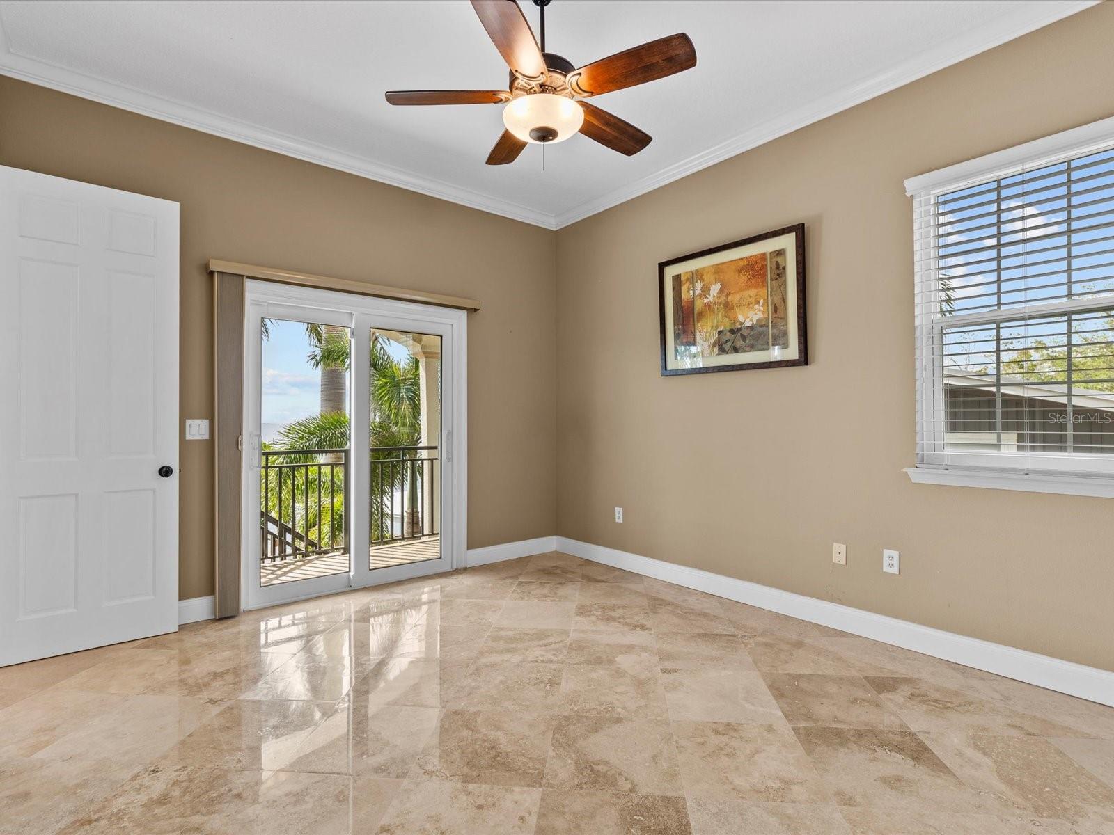 100 DRIFTWOOD DR W, PALM HARBOR, FL, 34683