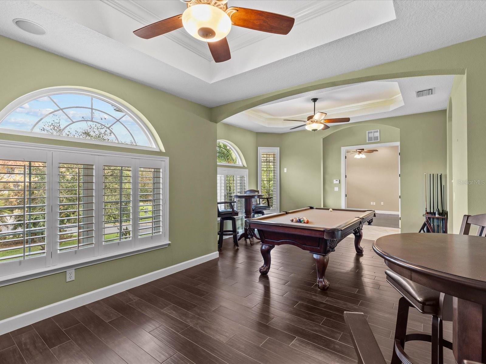 100 DRIFTWOOD DR W, PALM HARBOR, FL, 34683
