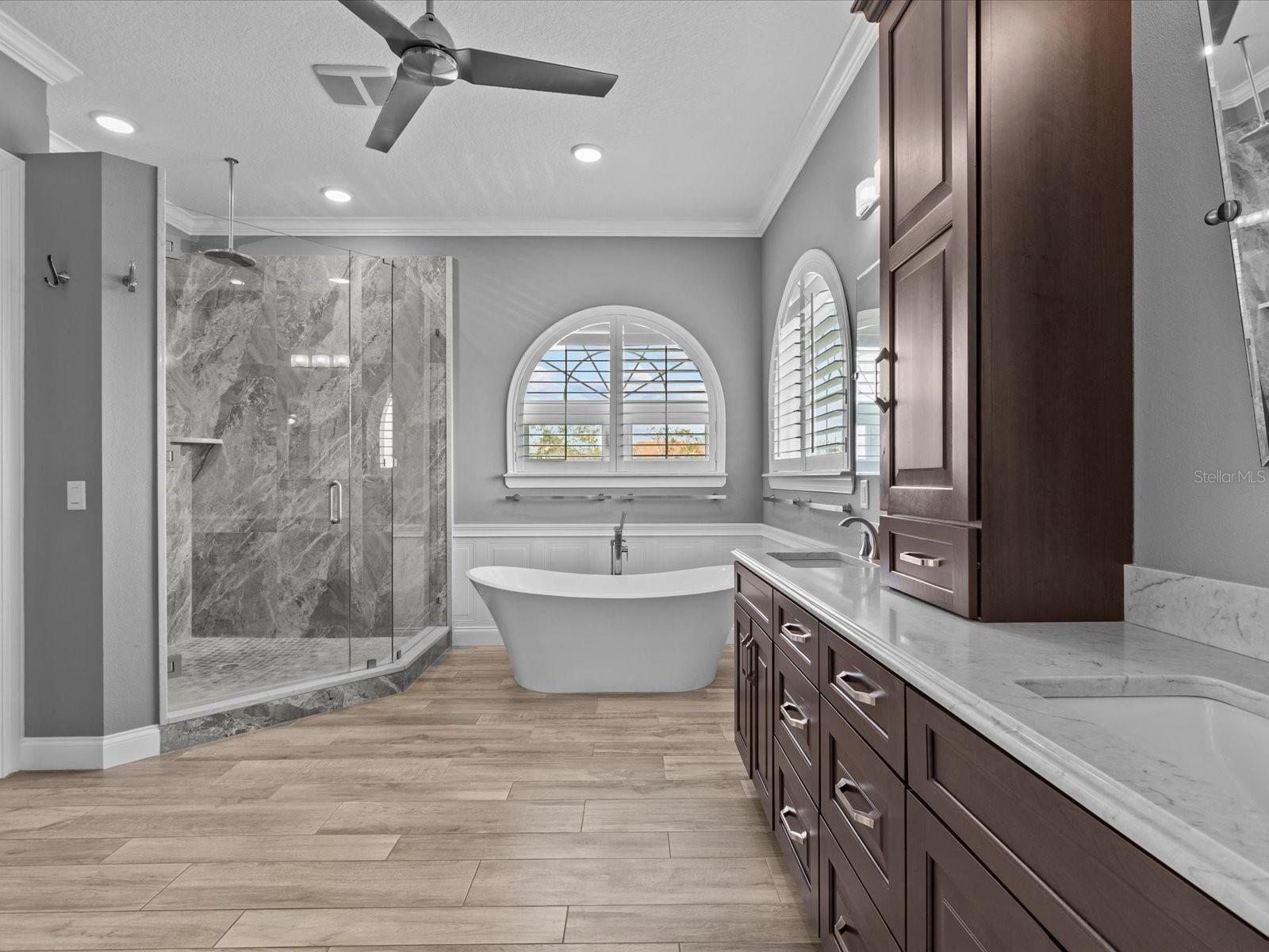 100 DRIFTWOOD DR W, PALM HARBOR, FL, 34683