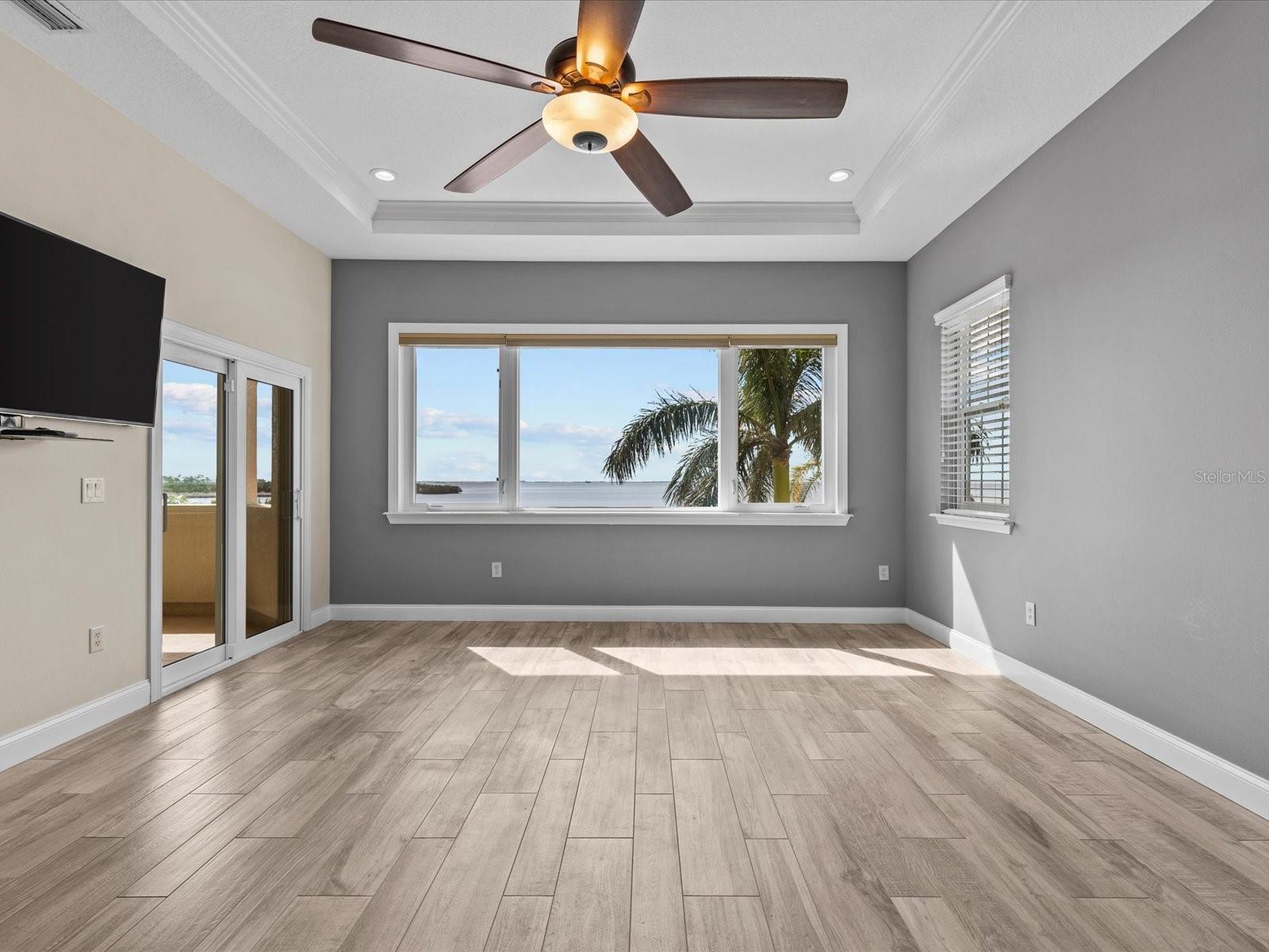 100 DRIFTWOOD DR W, PALM HARBOR, FL, 34683