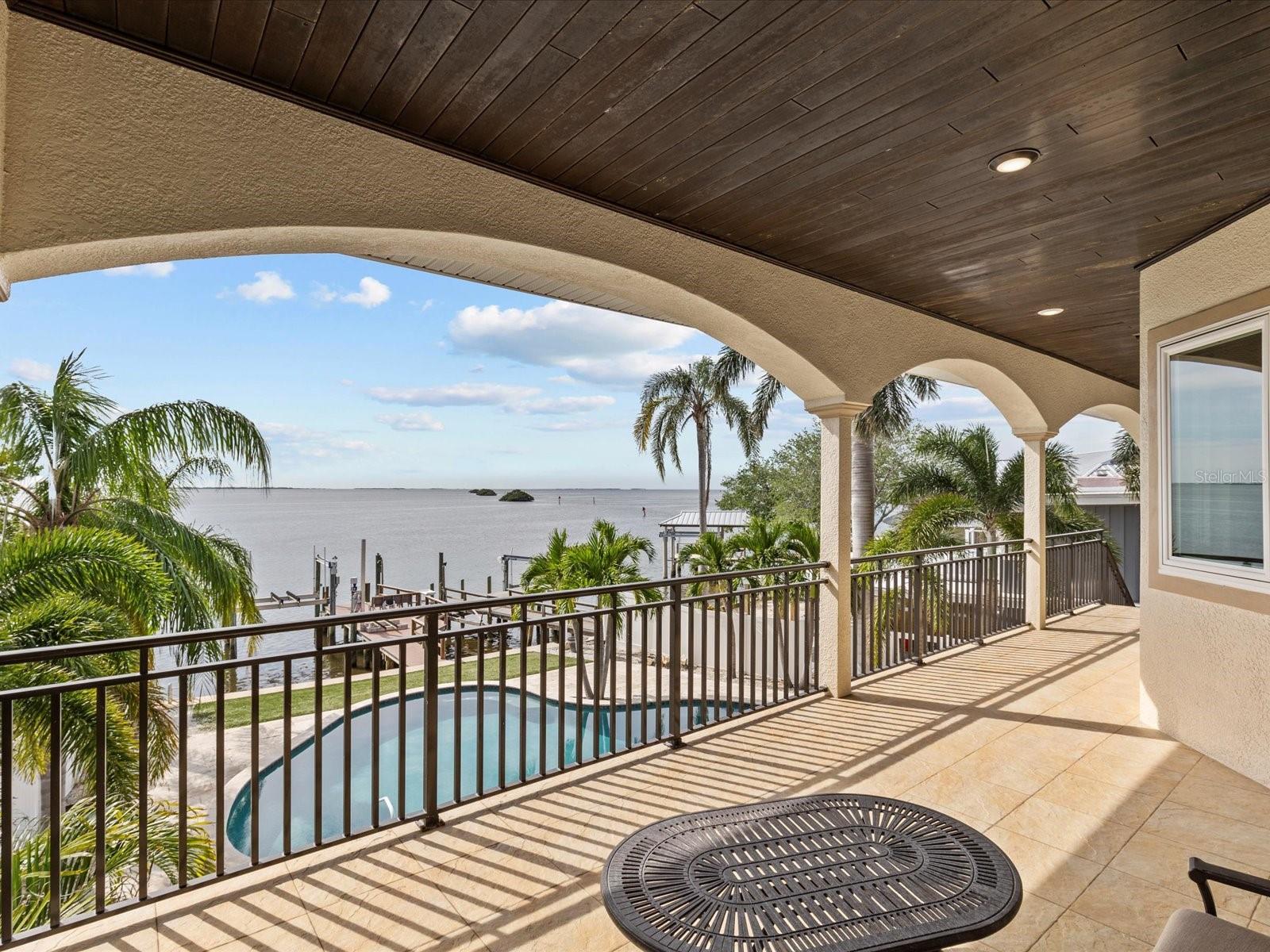 100 DRIFTWOOD DR W, PALM HARBOR, FL, 34683