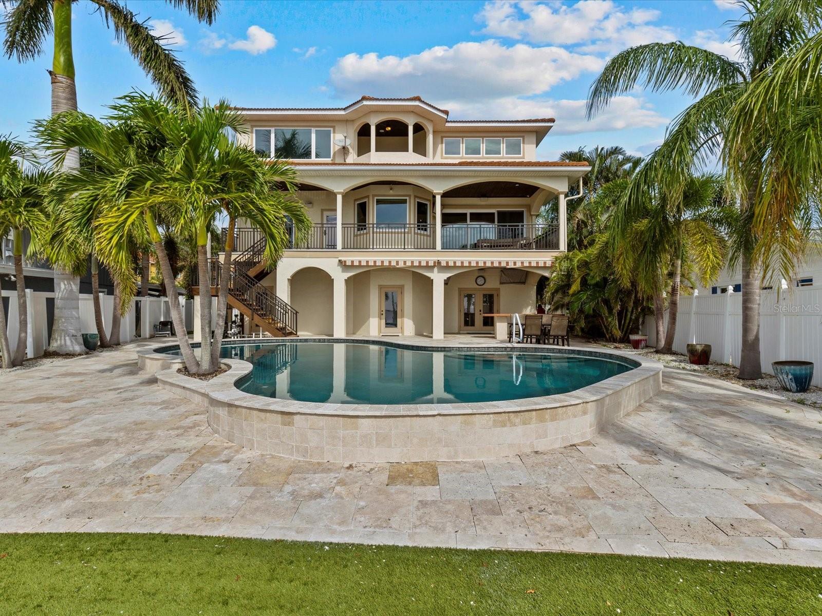 100 DRIFTWOOD DR W, PALM HARBOR, FL, 34683