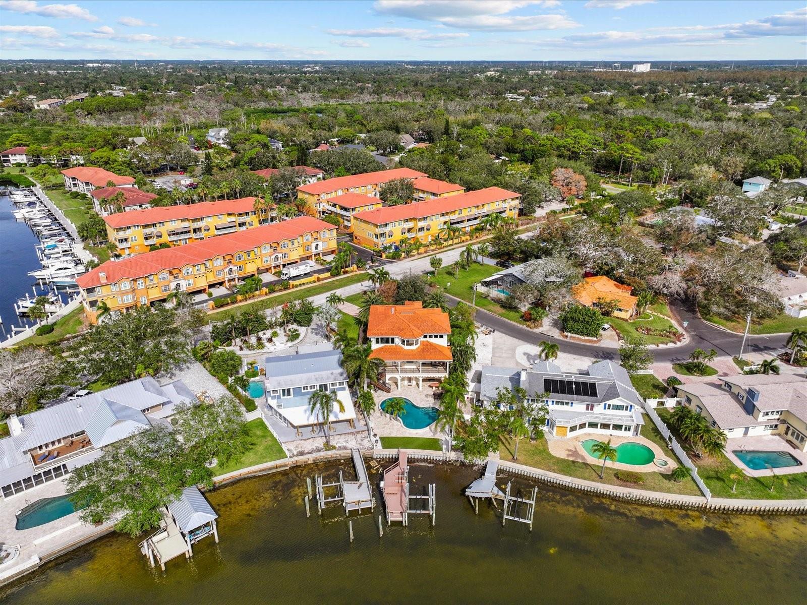 100 DRIFTWOOD DR W, PALM HARBOR, FL, 34683
