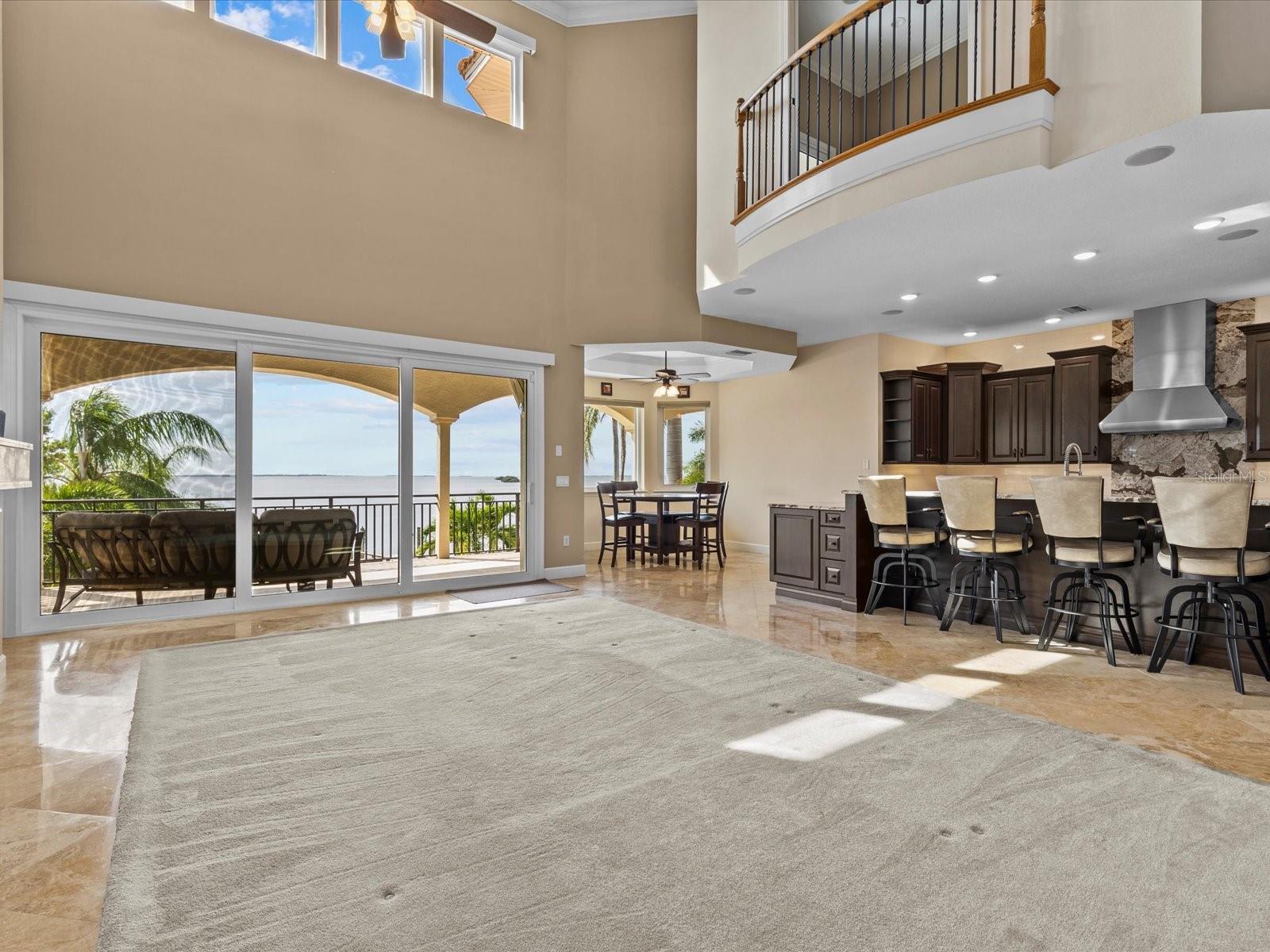 100 DRIFTWOOD DR W, PALM HARBOR, FL, 34683