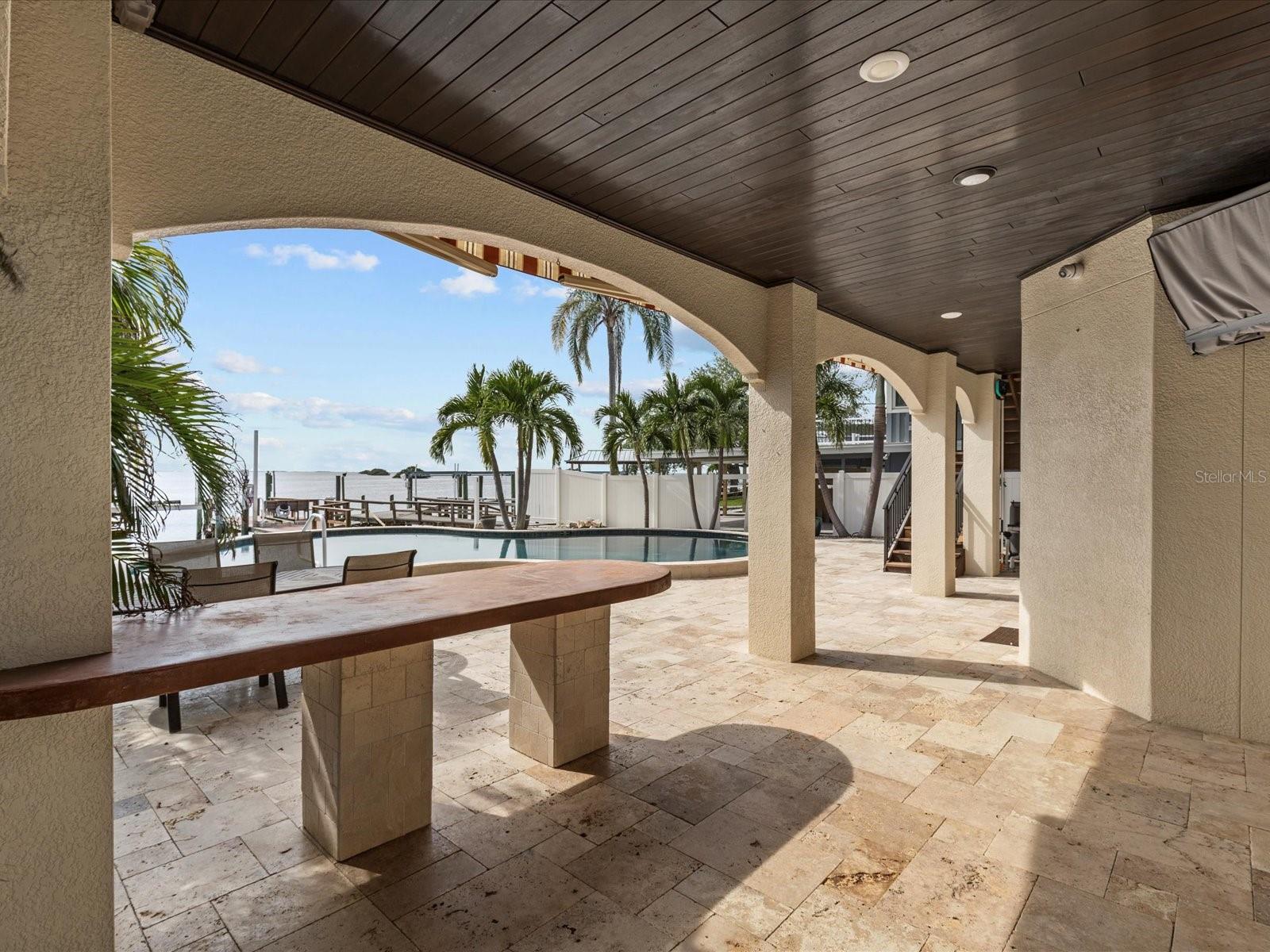 100 DRIFTWOOD DR W, PALM HARBOR, FL, 34683
