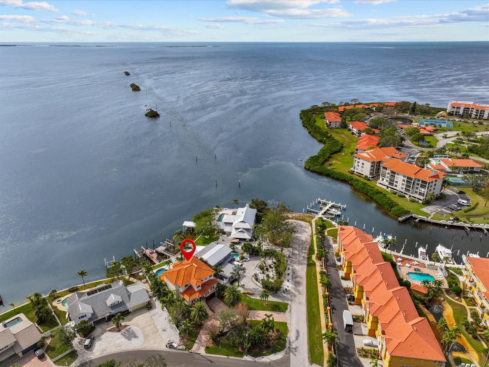 100 DRIFTWOOD DR W, PALM HARBOR, FL, 34683