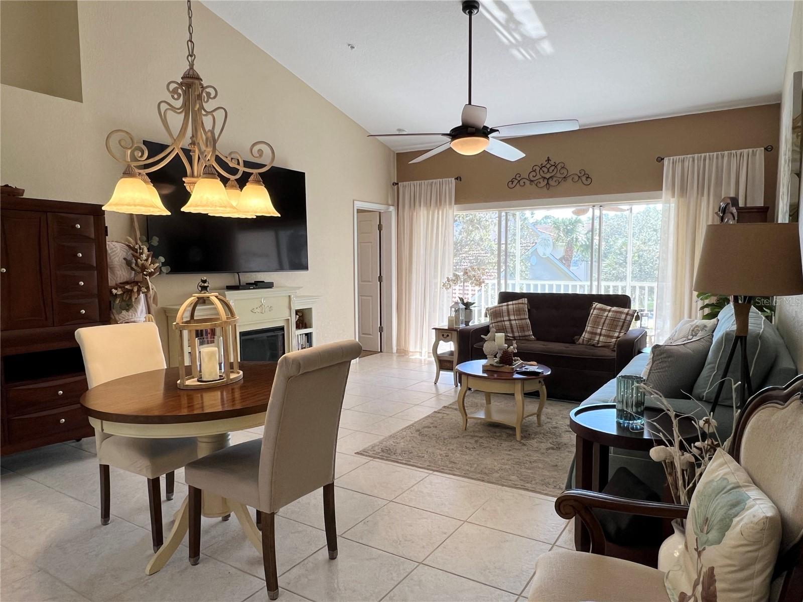 7225 CEDAR HOLLOW CIR #20-201, BRADENTON, FL, 34203