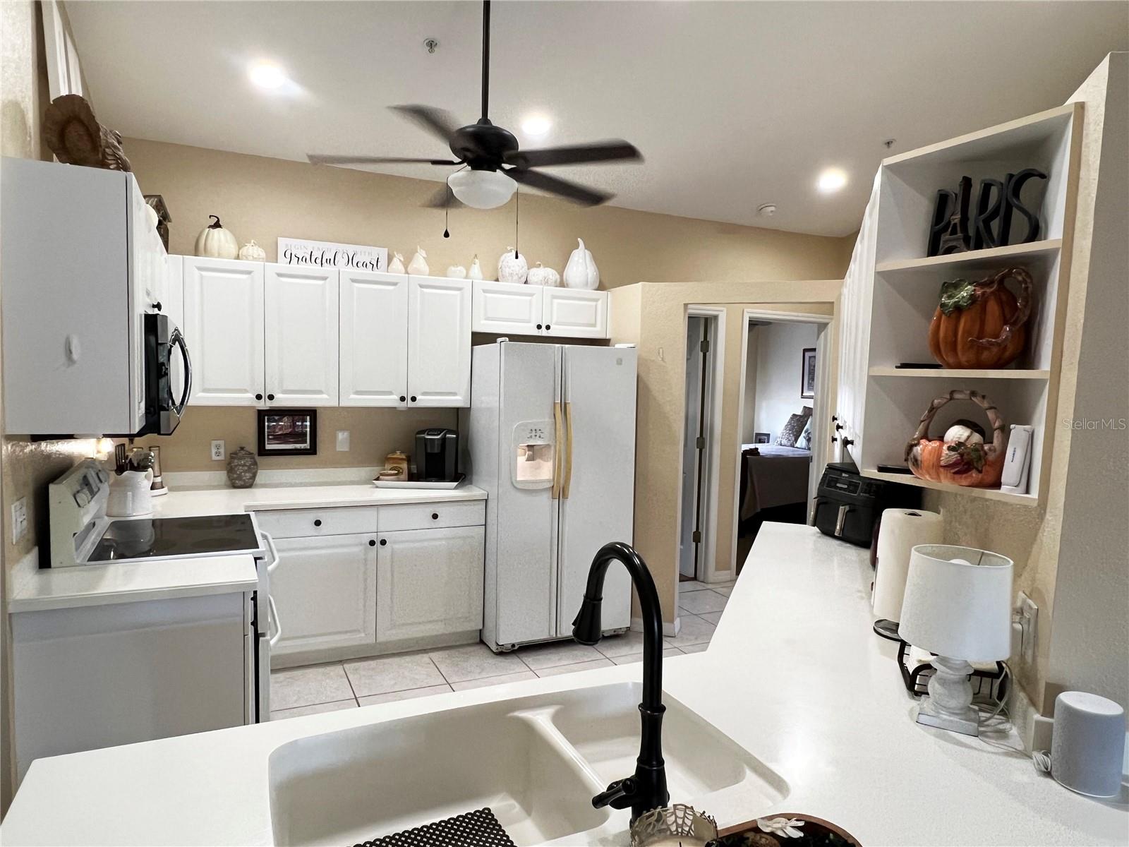 7225 CEDAR HOLLOW CIR #20-201, BRADENTON, FL, 34203