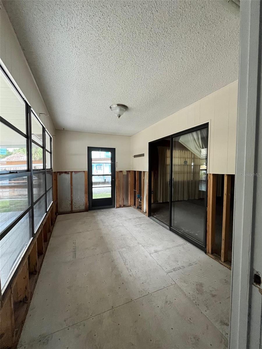 6176 ISLAND DR, WEEKI WACHEE, FL, 34607