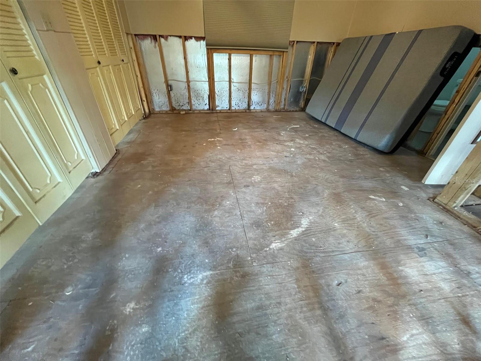 6176 ISLAND DR, WEEKI WACHEE, FL, 34607
