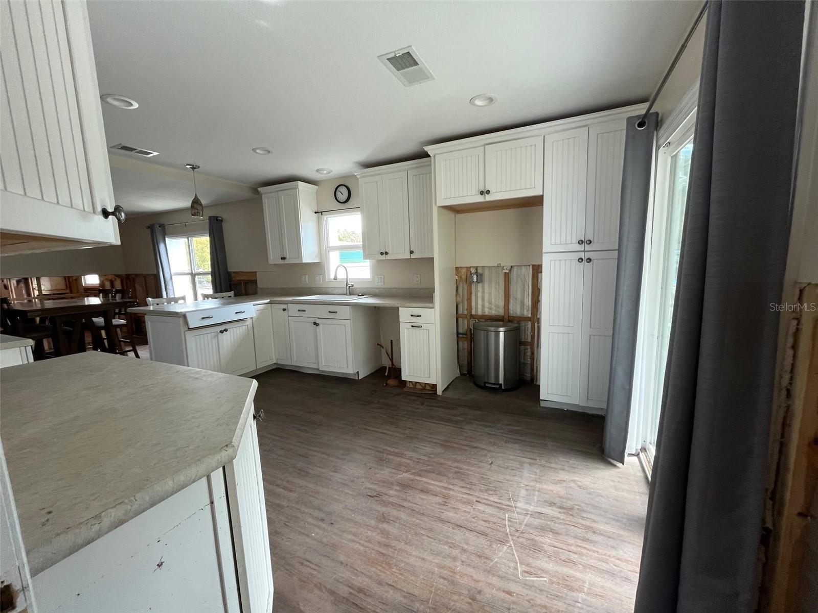 6176 ISLAND DR, WEEKI WACHEE, FL, 34607