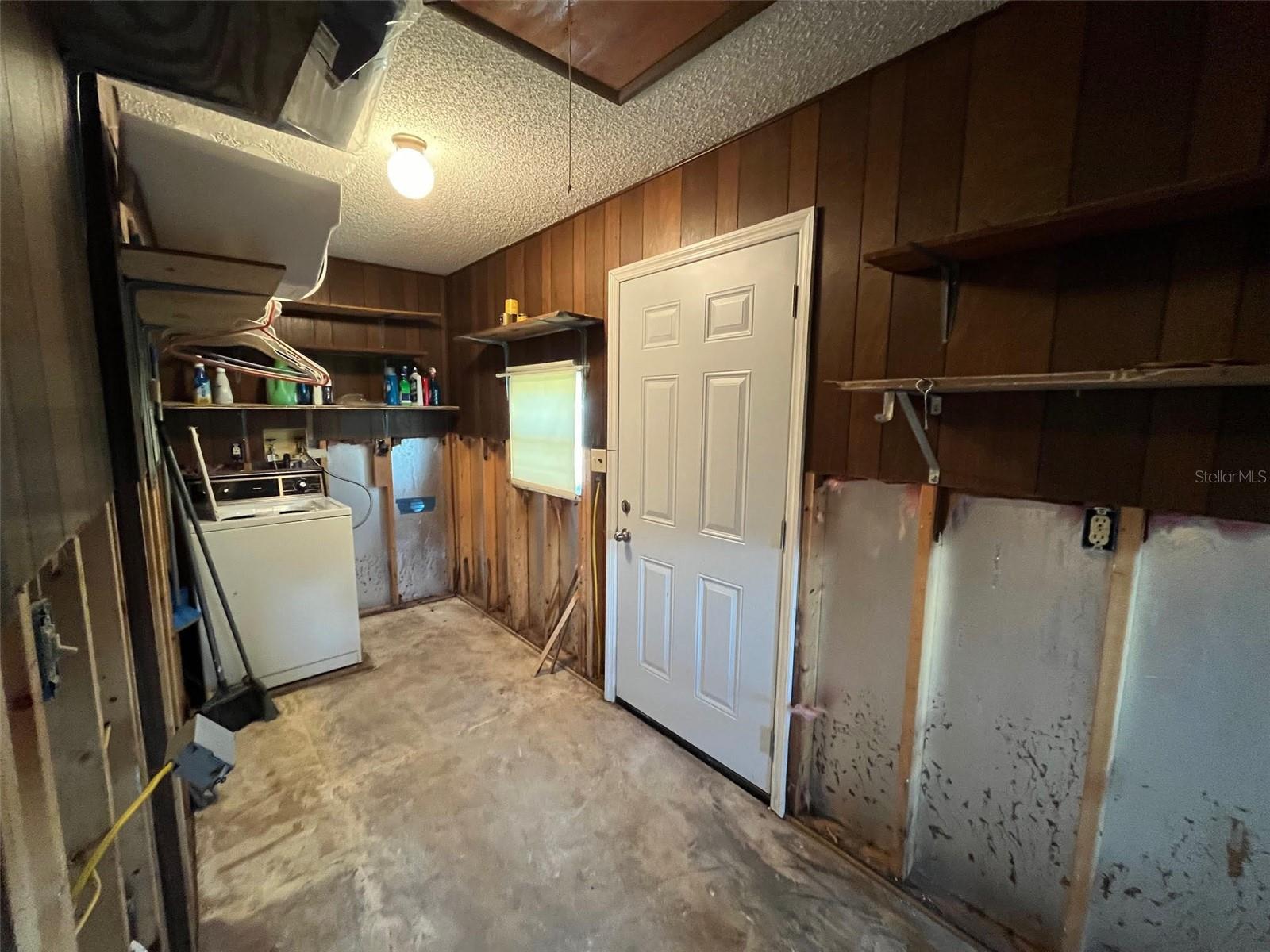 6176 ISLAND DR, WEEKI WACHEE, FL, 34607