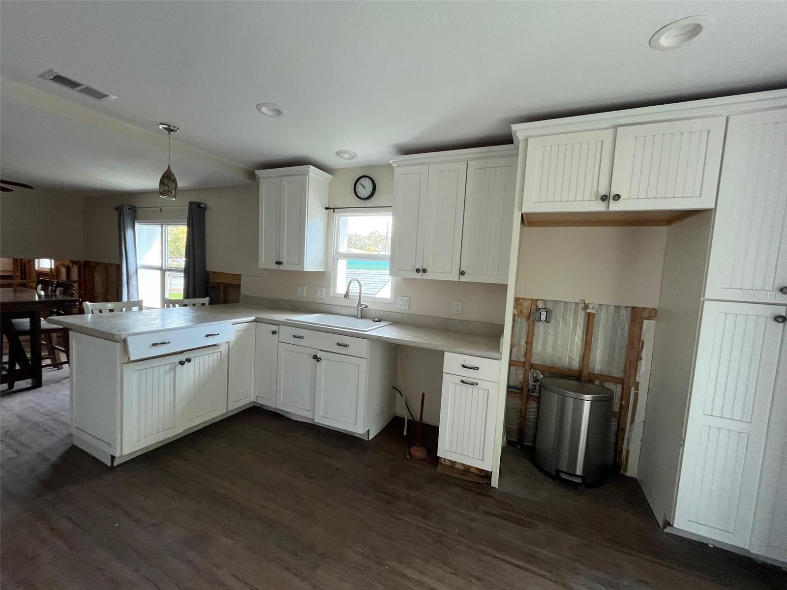 6176 ISLAND DR, WEEKI WACHEE, FL, 34607