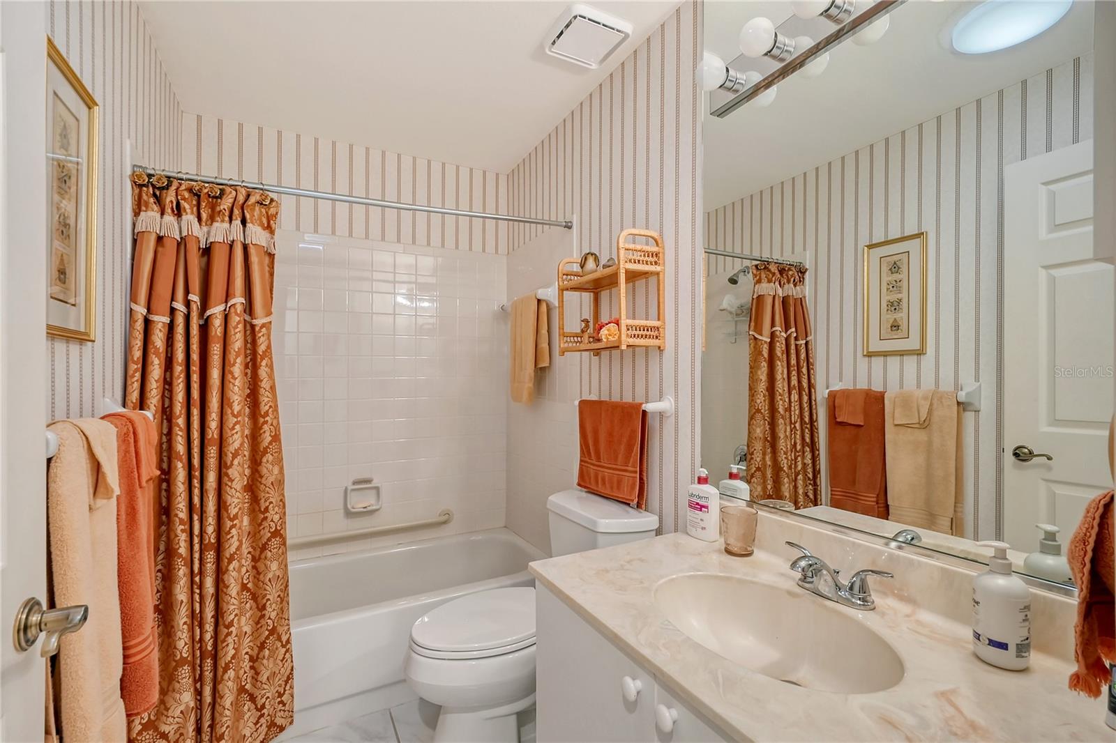 5395 CHRISTIE ANN PL #9, SARASOTA, FL, 34233