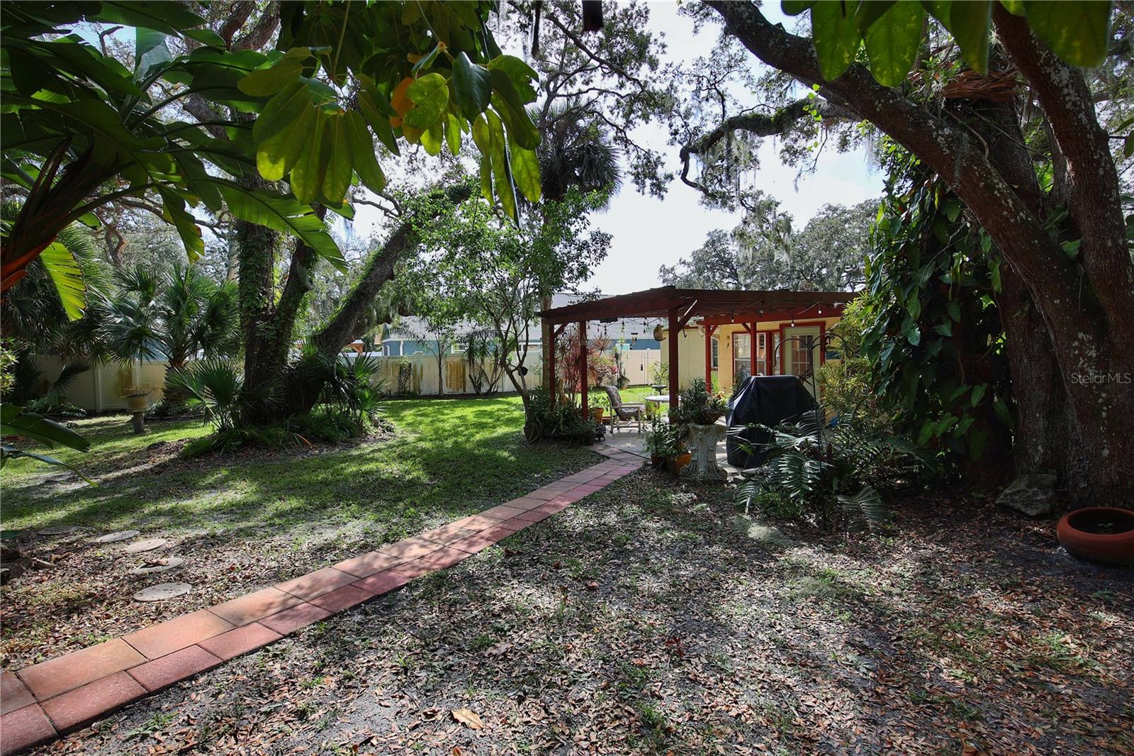 635 YUPON AVE, NEW SMYRNA BEACH, FL, 32169