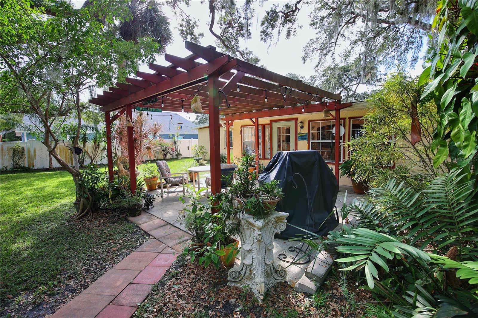 635 YUPON AVE, NEW SMYRNA BEACH, FL, 32169