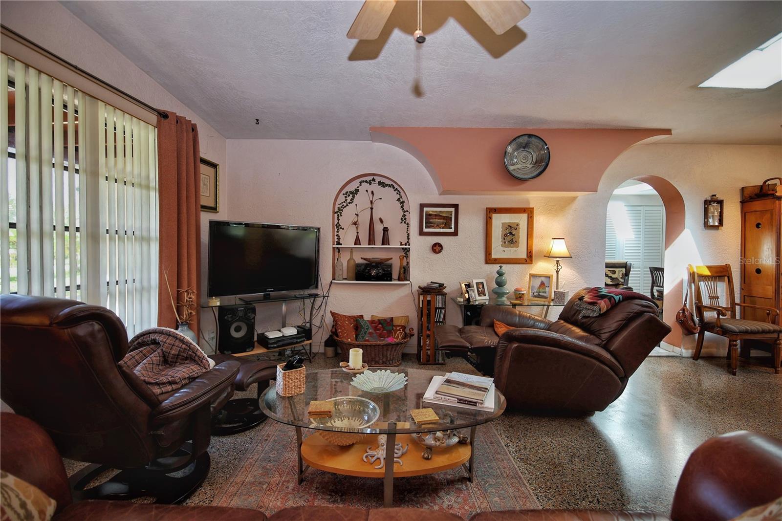 635 YUPON AVE, NEW SMYRNA BEACH, FL, 32169