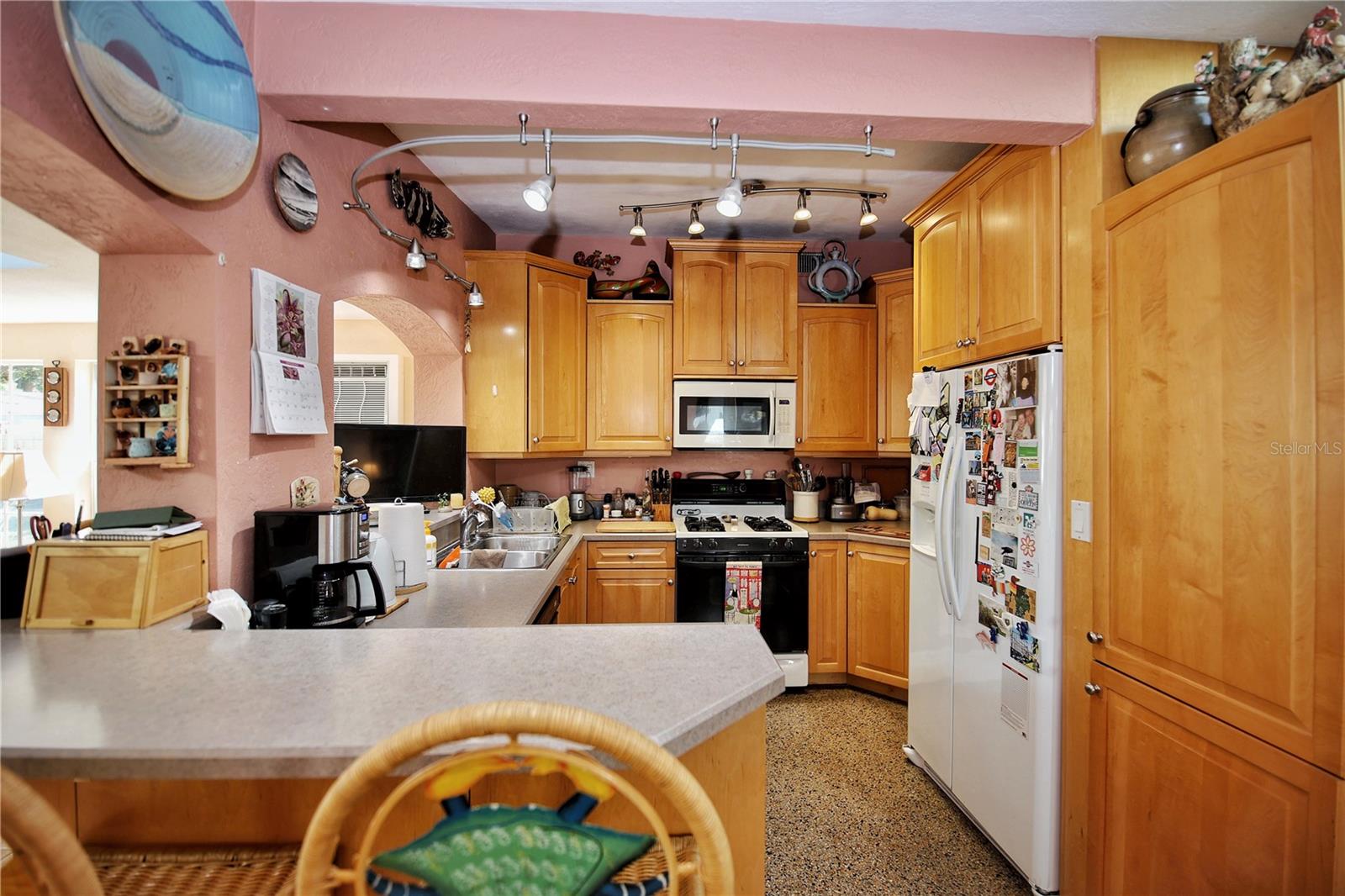 635 YUPON AVE, NEW SMYRNA BEACH, FL, 32169