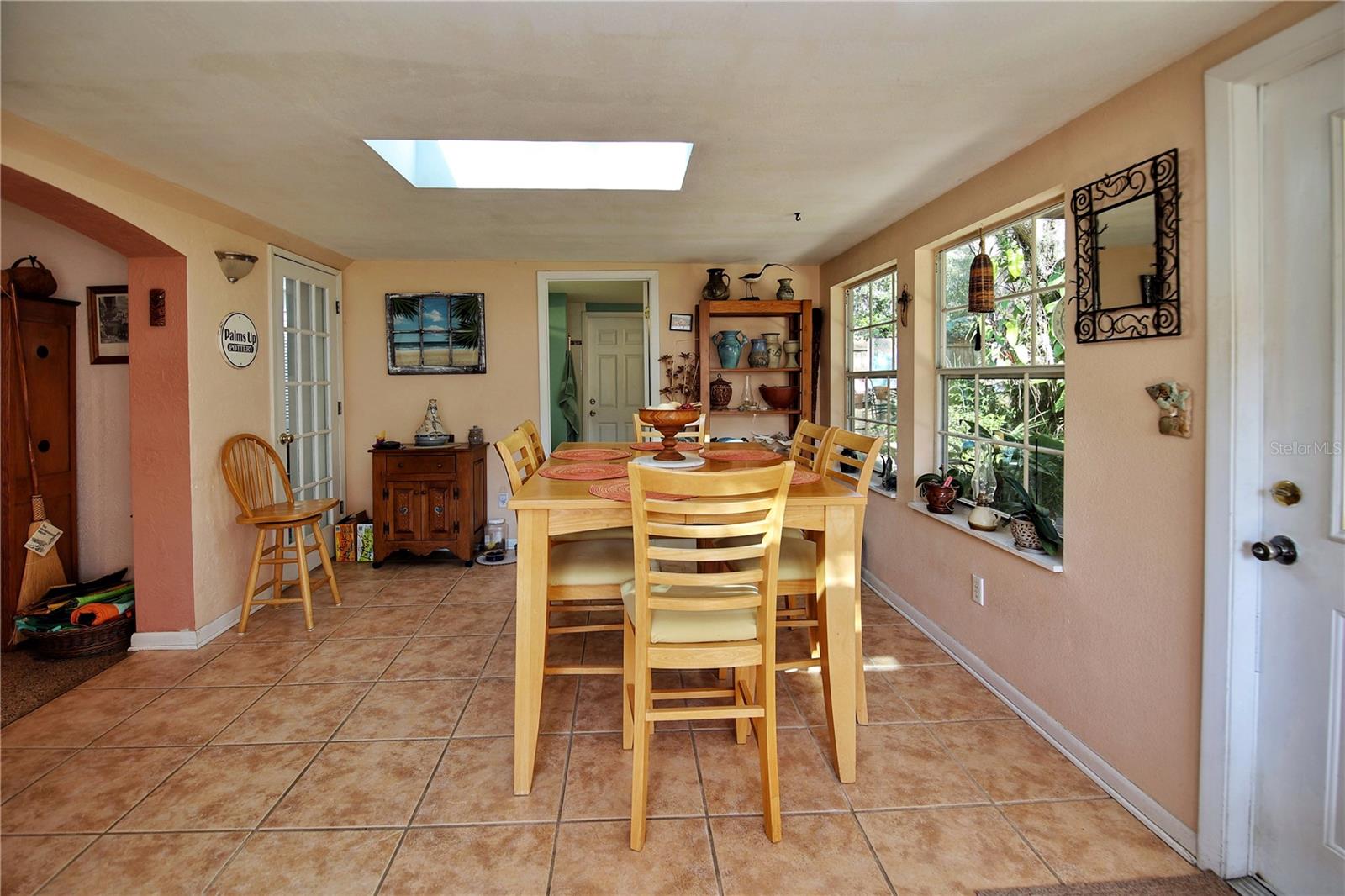 635 YUPON AVE, NEW SMYRNA BEACH, FL, 32169