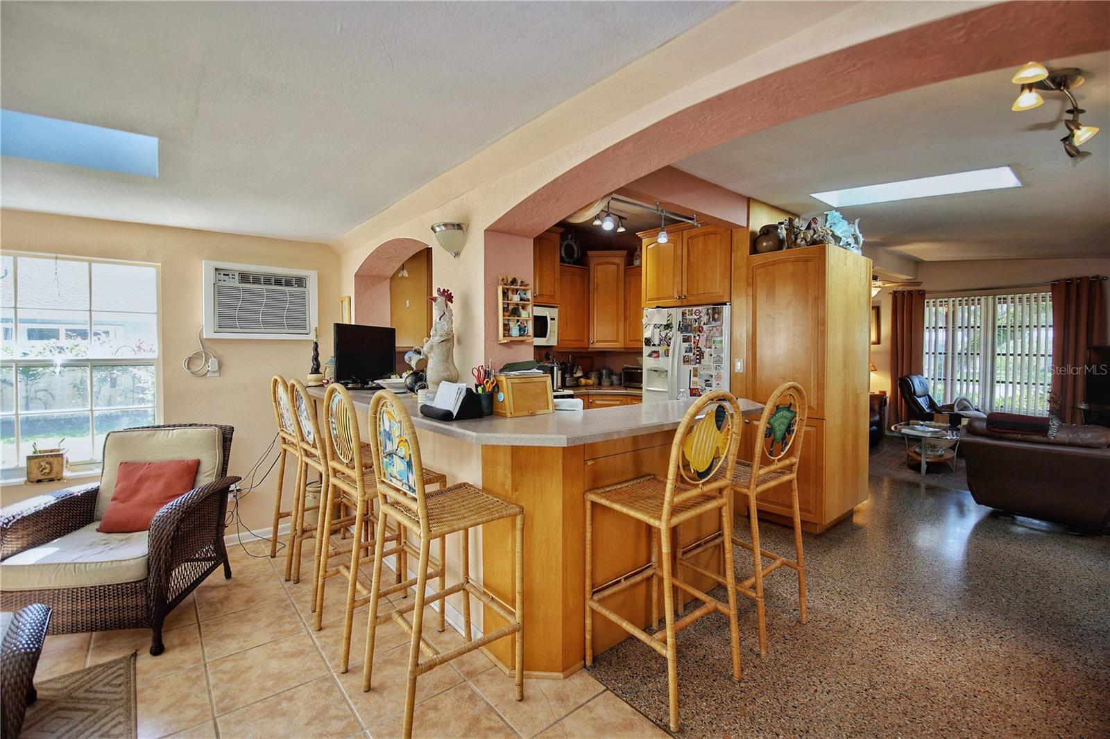 635 YUPON AVE, NEW SMYRNA BEACH, FL, 32169