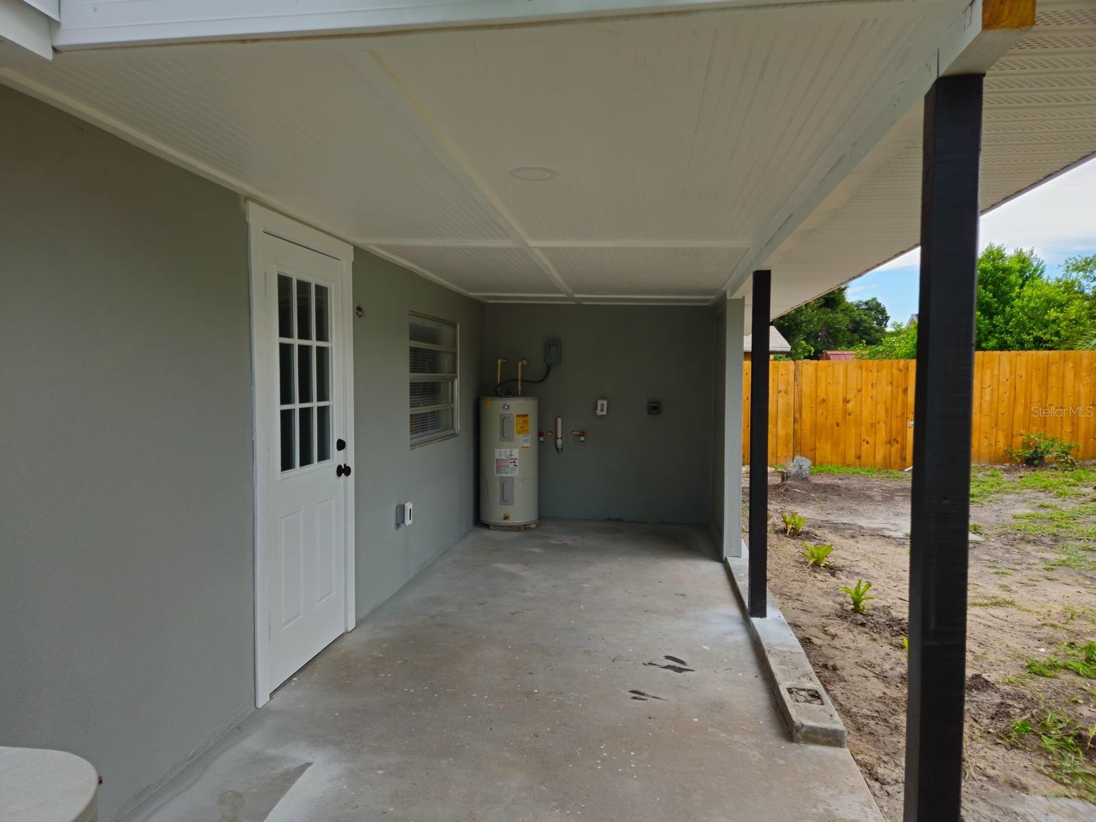 8229 PINEHURST CIR, TAMPA, FL, 33615