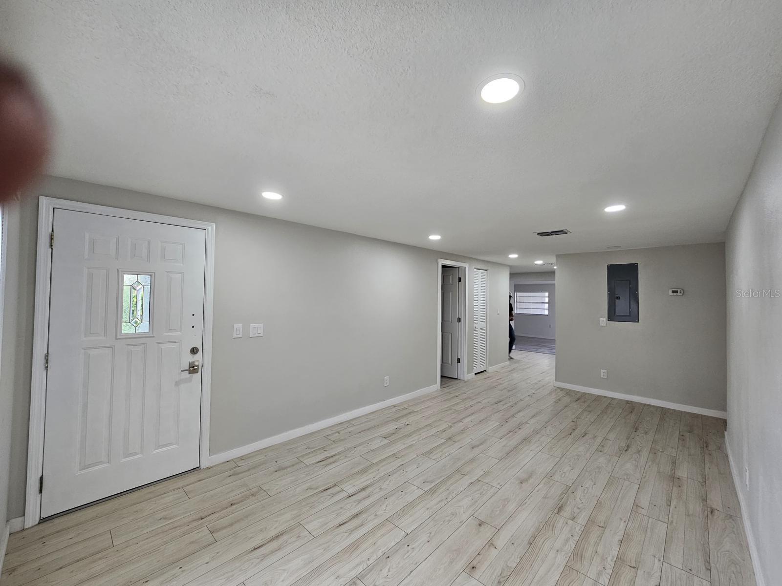 8229 PINEHURST CIR, TAMPA, FL, 33615