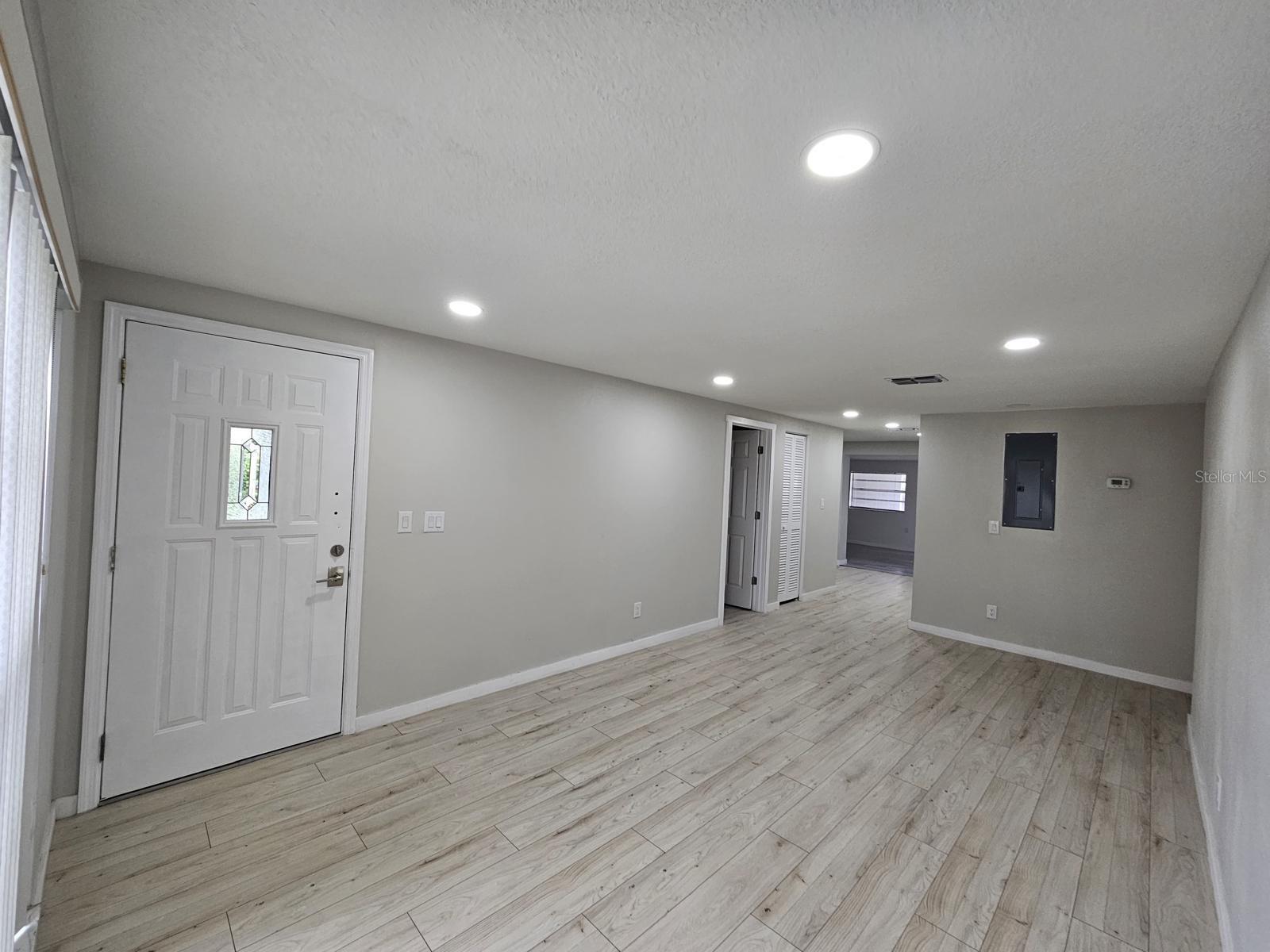 8229 PINEHURST CIR, TAMPA, FL, 33615