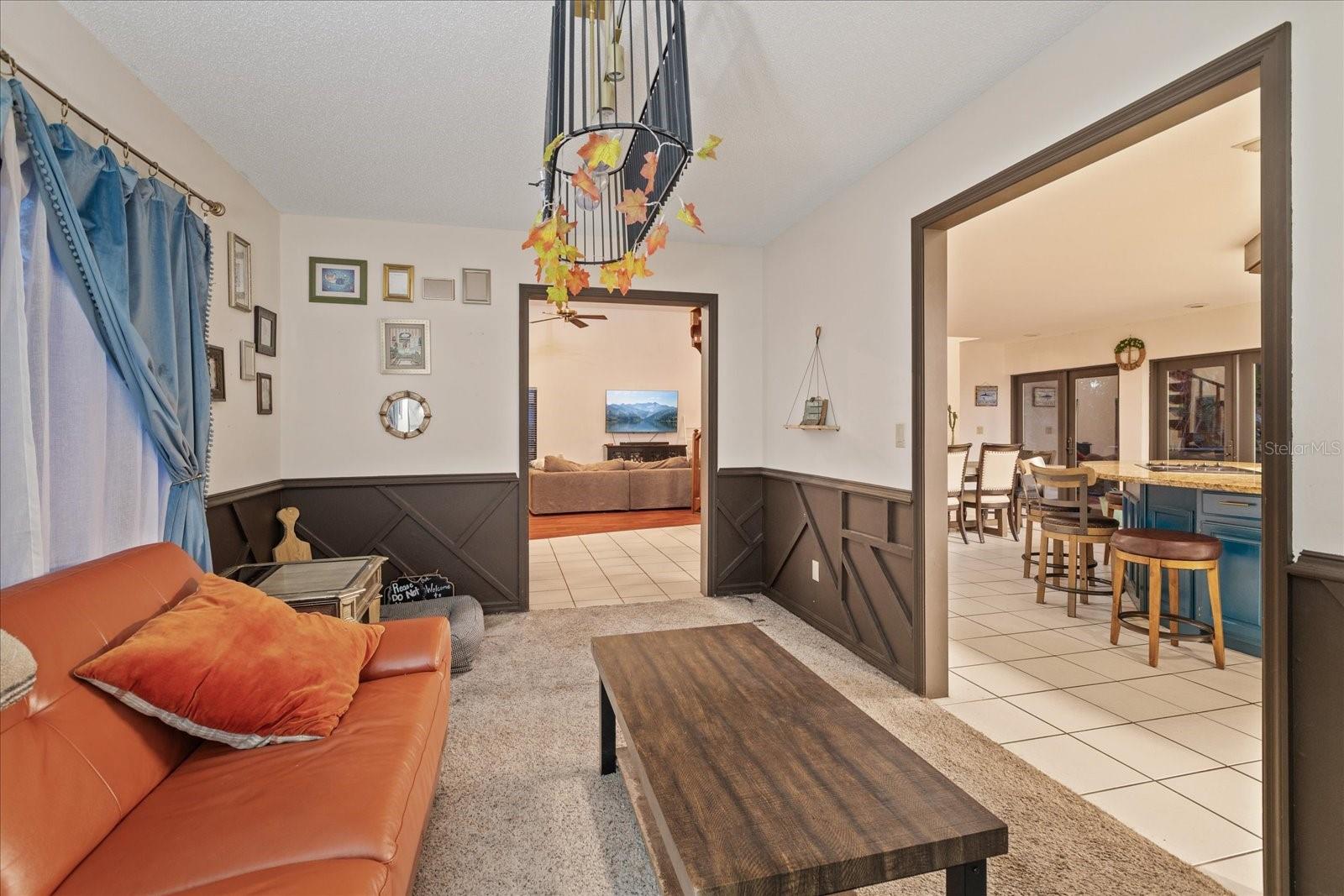 223 S RIVERHILLS DR, TEMPLE TERRACE, FL, 33617