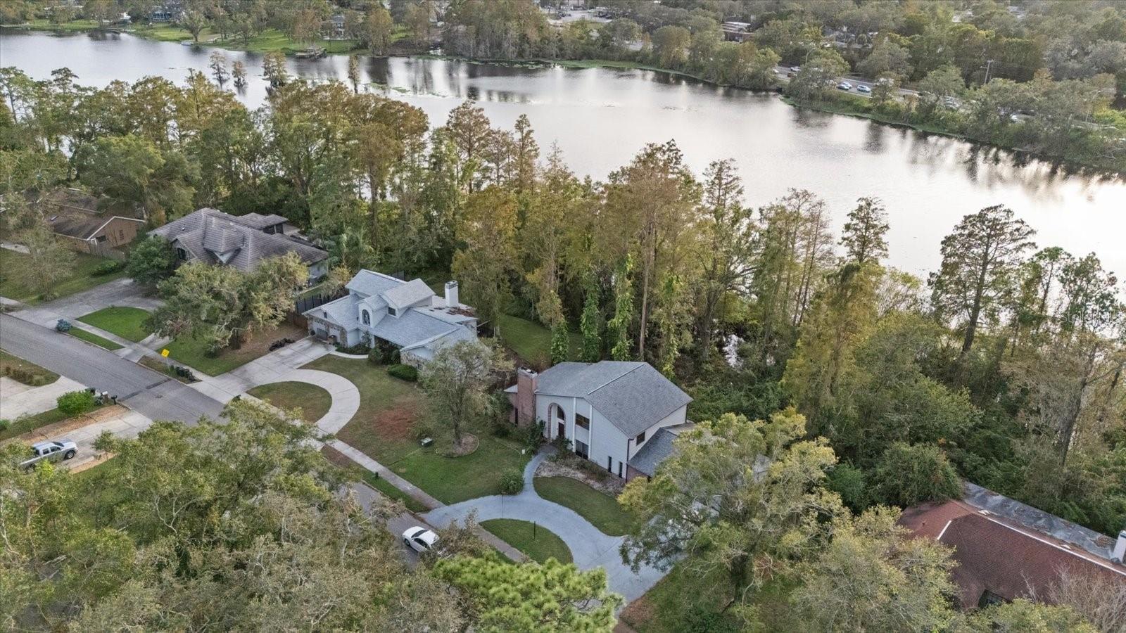 223 S RIVERHILLS DR, TEMPLE TERRACE, FL, 33617