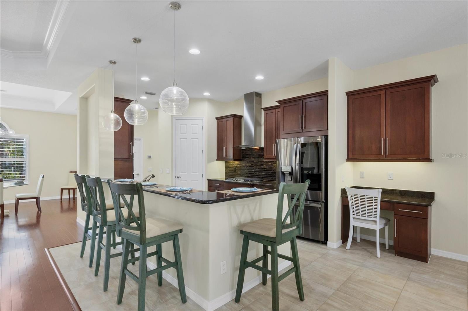 575 FORE DR, BRADENTON, FL, 34208