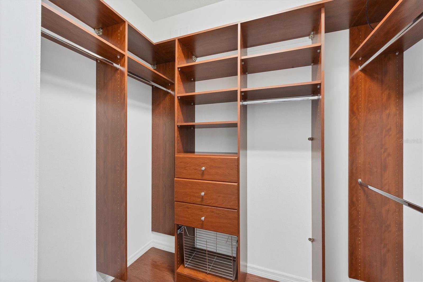 575 FORE DR, BRADENTON, FL, 34208